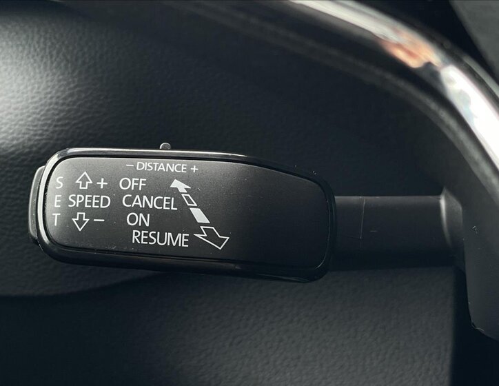 Škoda Karoq SUV / Terénní 1,5 l 110 kw