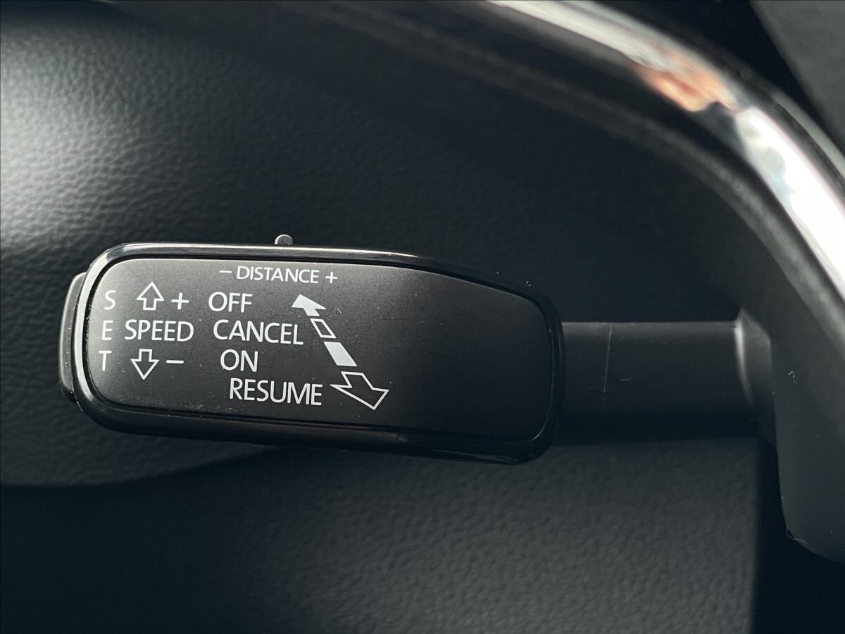 Škoda Karoq SUV / Terénní 1,5 l 110 kw