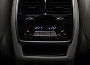 BMW X7 SUV / Terénní 3,0 l 195 kw