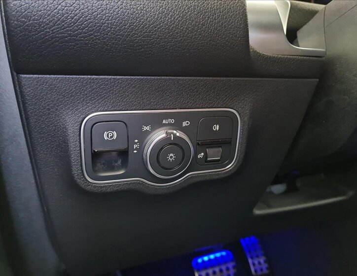 Mercedes-Benz GLB SUV 1,3 l 120 kw