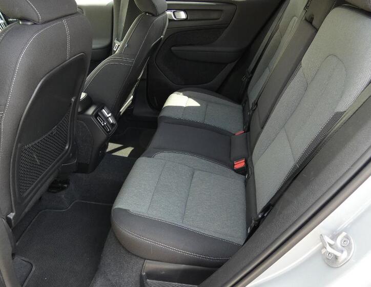 Volvo XC40 19