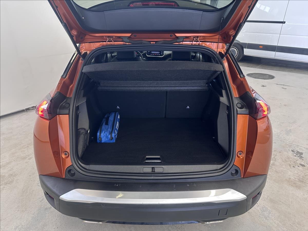 Peugeot 2008 SUV 1,2 l 114 kw