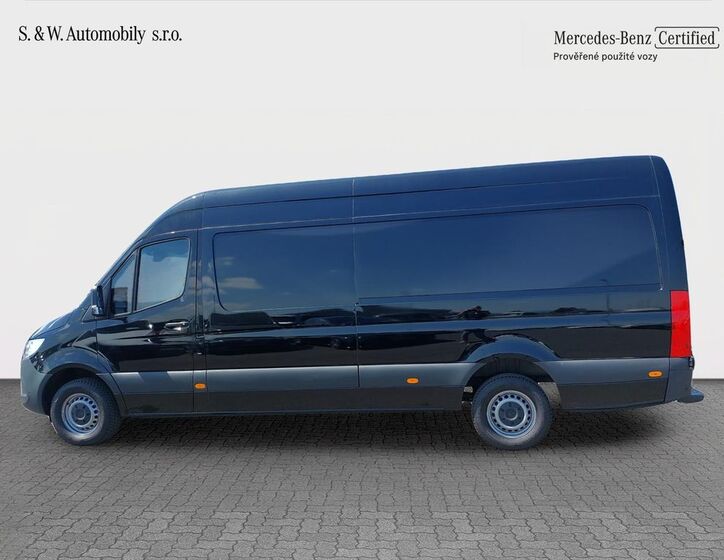 Mercedes-Benz Sprinter 8