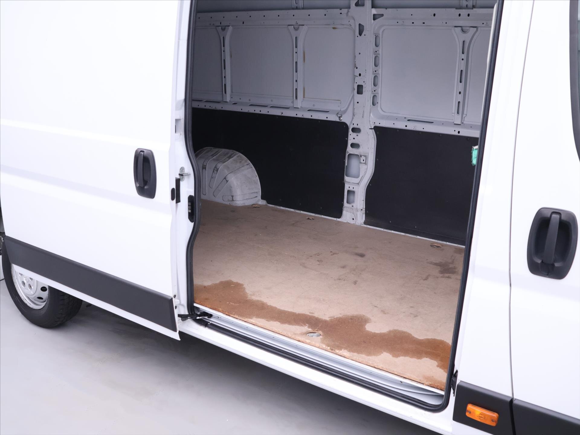 Peugeot Boxer Ostatní 2,2 l 103 kw