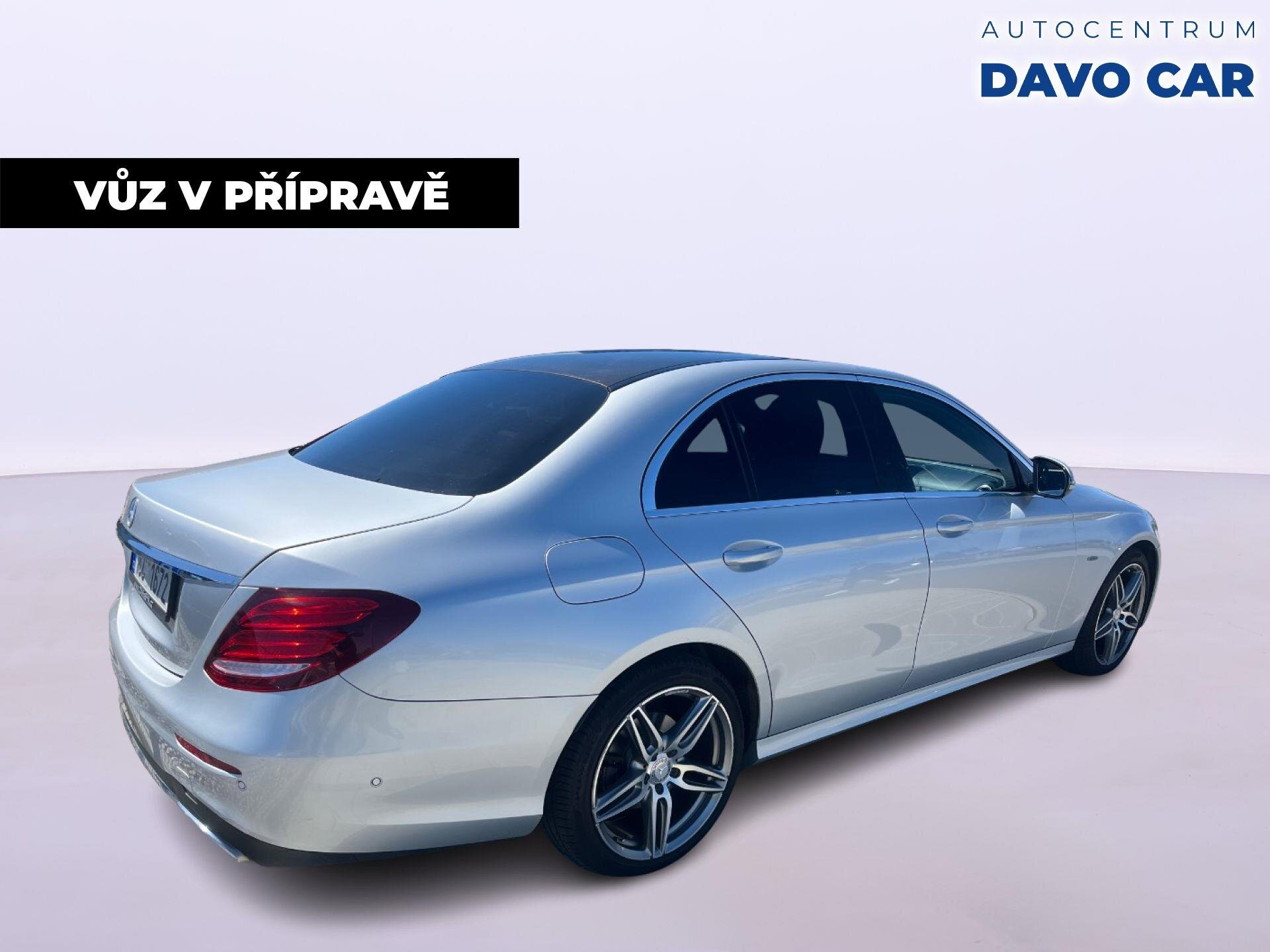 Mercedes-Benz Třídy E Sedan / Limuzína 2,0 l 143 kw
