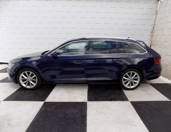 Škoda Superb 2