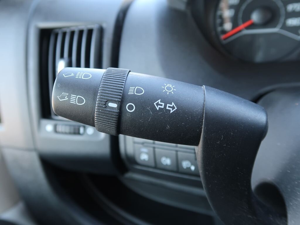 Opel Movano Skříň 2,2 l 103 kw