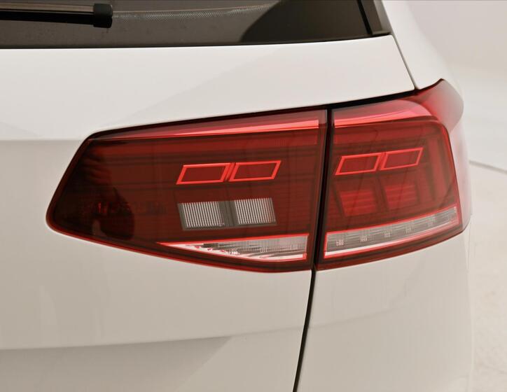 Volkswagen Passat 32