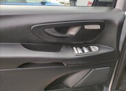 Mercedes-Benz Vito 8