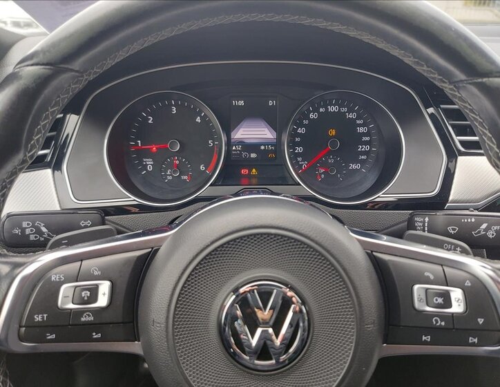 Volkswagen Passat 35
