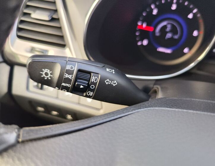 Hyundai Grand Santa Fe 37