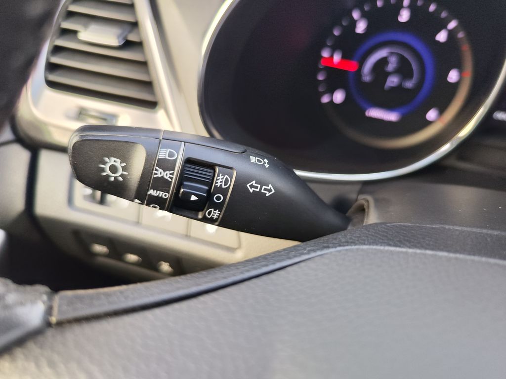 Hyundai Grand Santa Fe