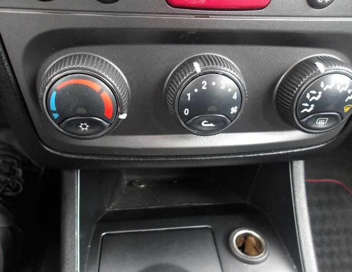 Alfa Romeo 147 Hatchback 1,6 l 77 kw