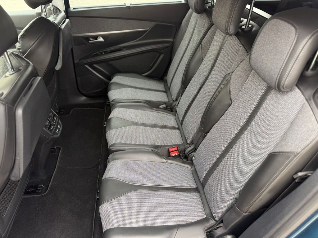 Peugeot 5008 SUV / Terénní 2,0 l 110 kw