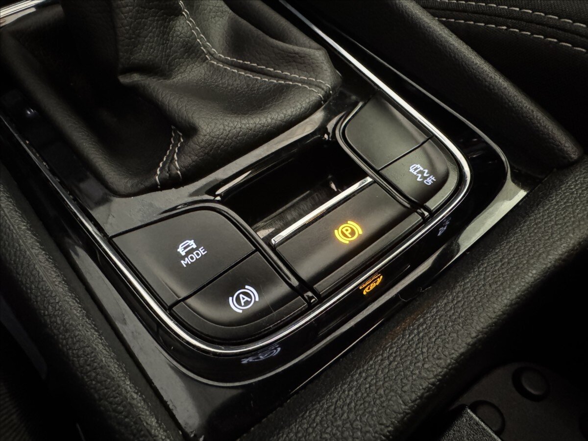 Škoda Karoq SUV / Terénní 2,0 l 110 kw