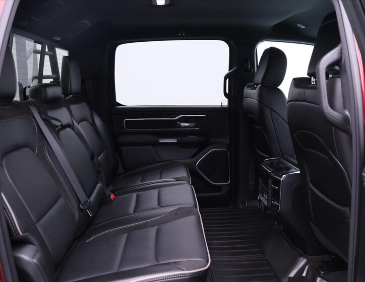 Dodge RAM Pick-up 5,7 l 291 kw