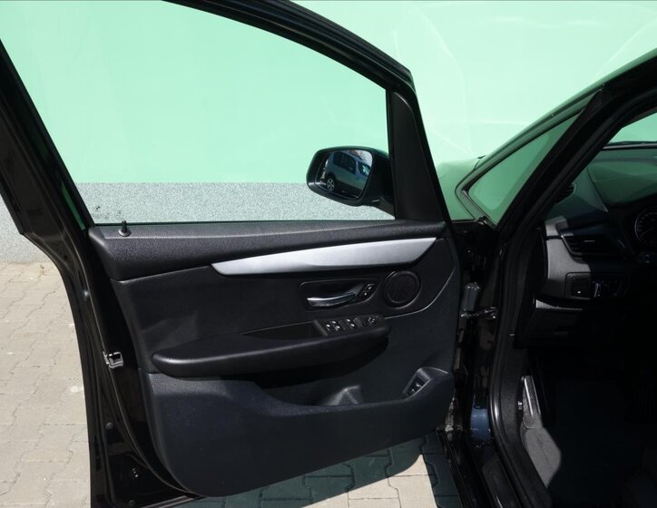 BMW Řada 2 MPV 1,5 l 85 kw