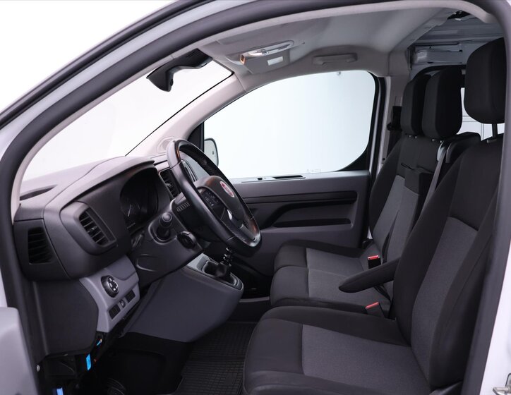 Fiat Scudo VAN / Minibus 2,0 l 106 kw