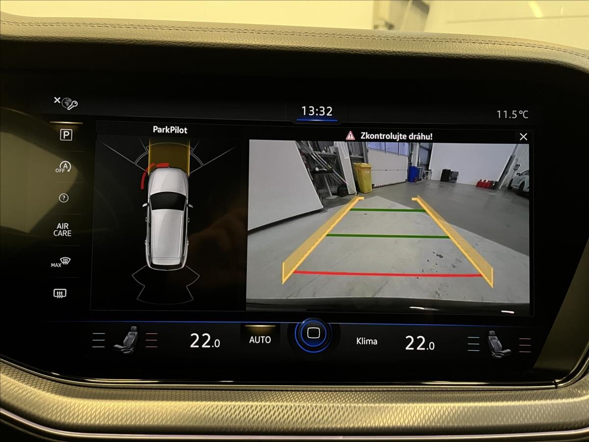 Volkswagen Touareg SUV / Terénní 3,0 l 210 kw