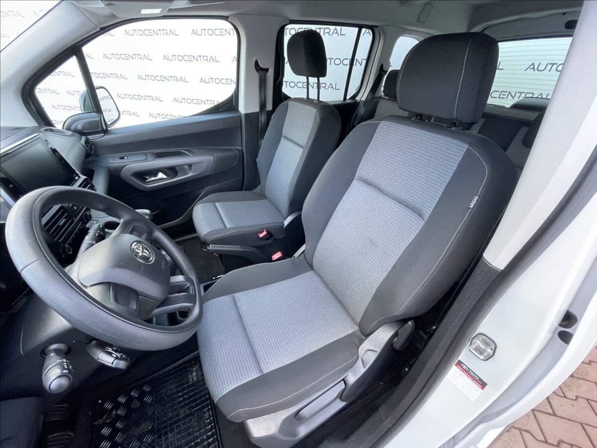Toyota ProAce City Verso MPV 1,2 l 81 kw