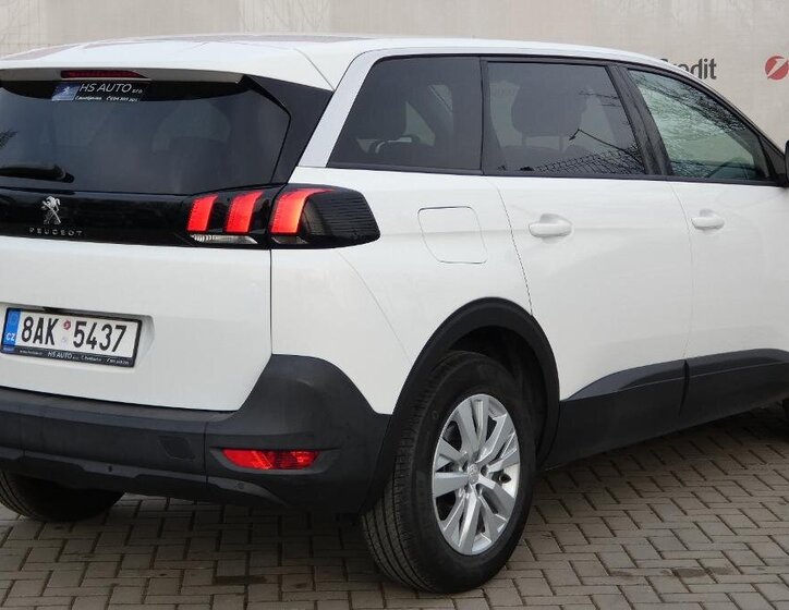 Peugeot 5008 SUV / Terénní 1,2 l 96 kw