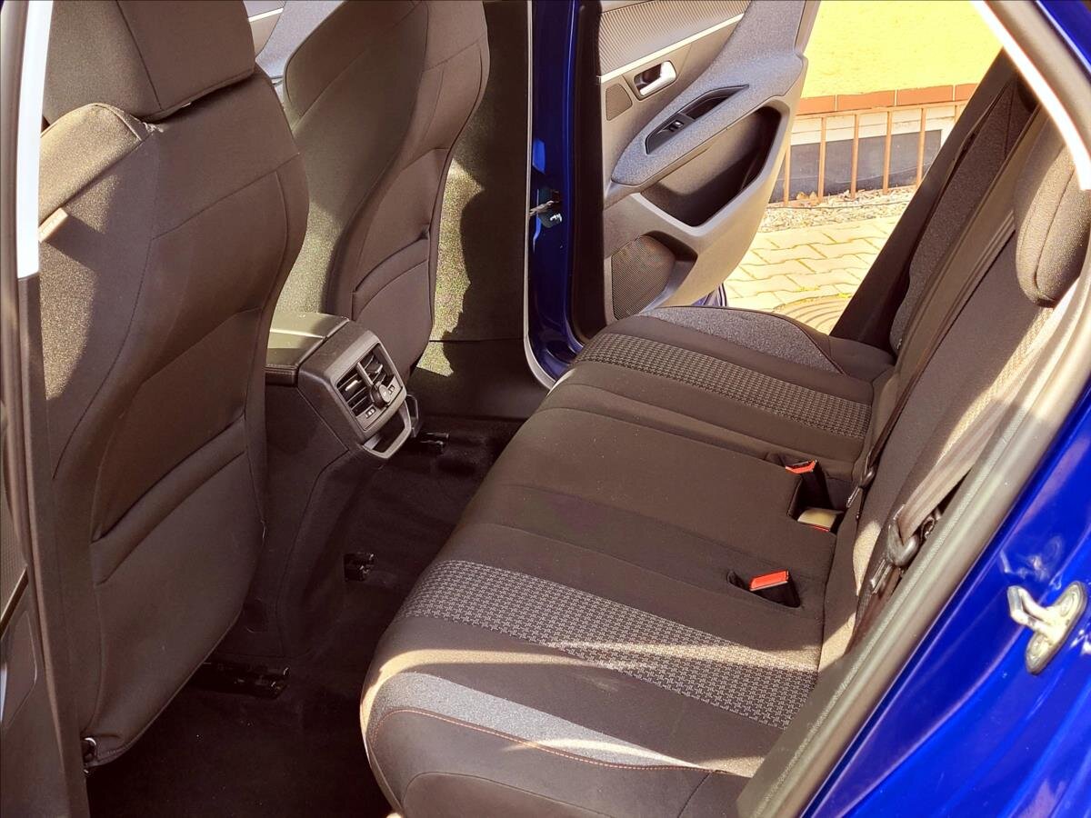 Peugeot 3008 SUV / Terénní 1,5 l 96 kw