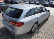 Mercedes-Benz Třídy E Kombi 2,0 l 143 kw