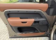 Land Rover Defender 13