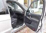 Ford S-MAX 18