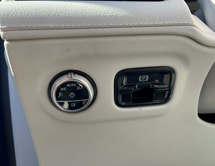 Mercedes-Benz EQE 21