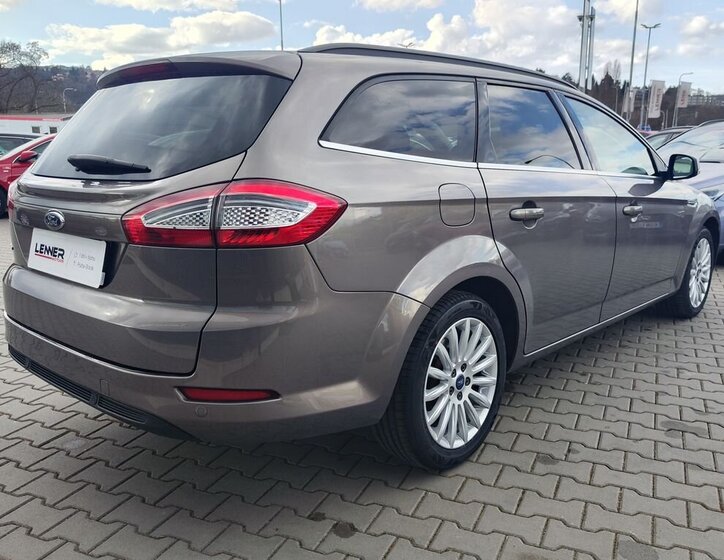 Ford Mondeo Kombi 1,6 l 118 kw