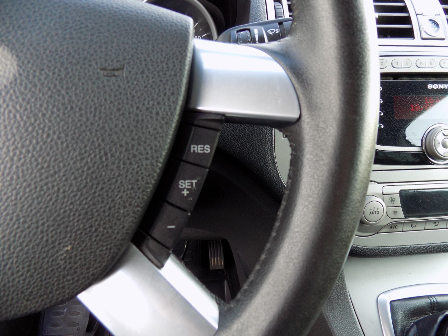 Ford Kuga SUV / Terénní 2,0 l 120 kw