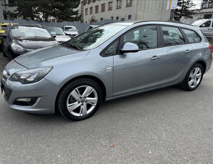 Opel Astra Kombi 1,7 l 81 kw