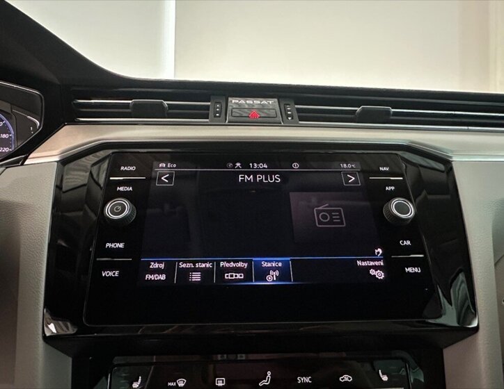 Volkswagen Passat 11