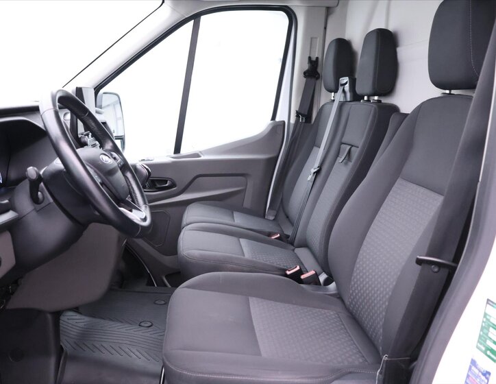 Ford Transit 11