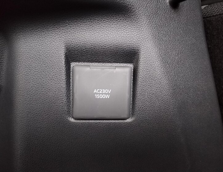 Toyota C-HR CUV / Crossover 0,0 162 kw