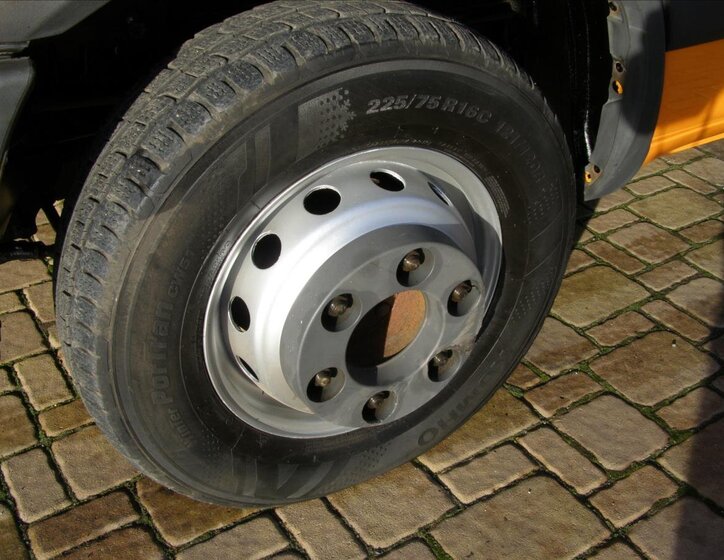 Iveco Daily Valník 2,8 l 107 kw