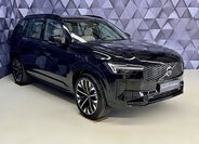 Volvo XC90 SUV / Terénní 2,0 l 335 kw