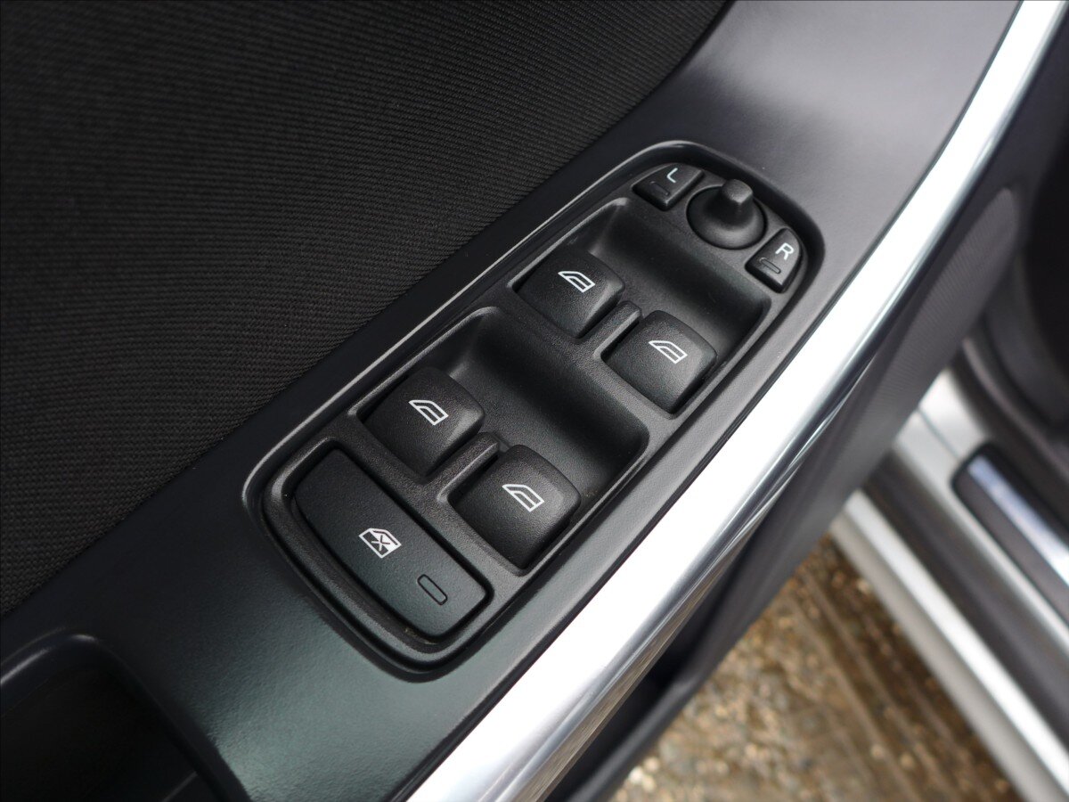 Volvo XC60 SUV 2,4 l 120 kw