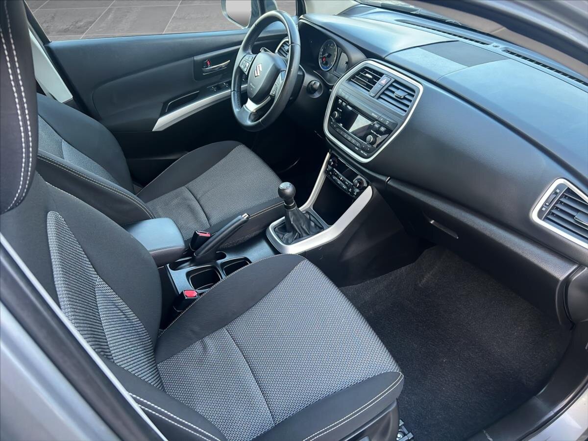 Suzuki SX4 S-Cross SUV / Terénní 1,6 l 88 kw