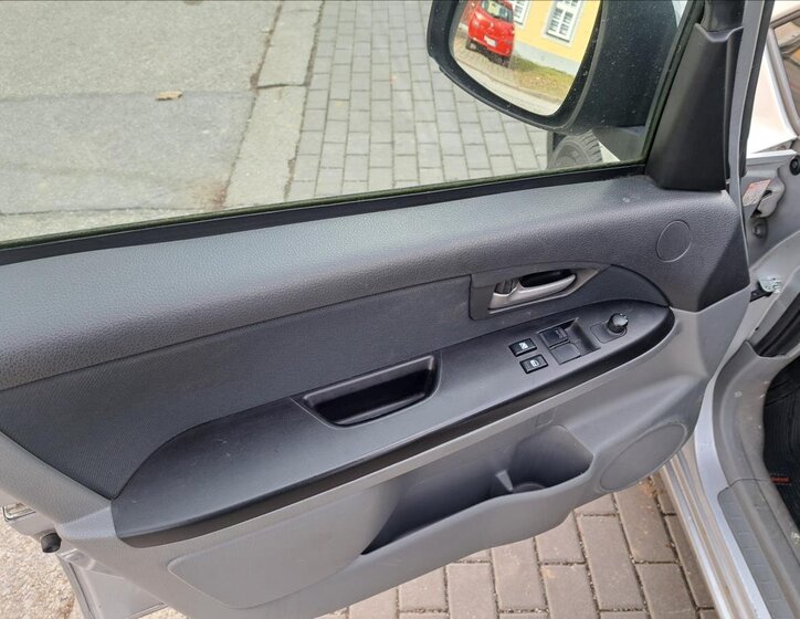 Suzuki SX4 Hatchback 1,9 l 88 kw