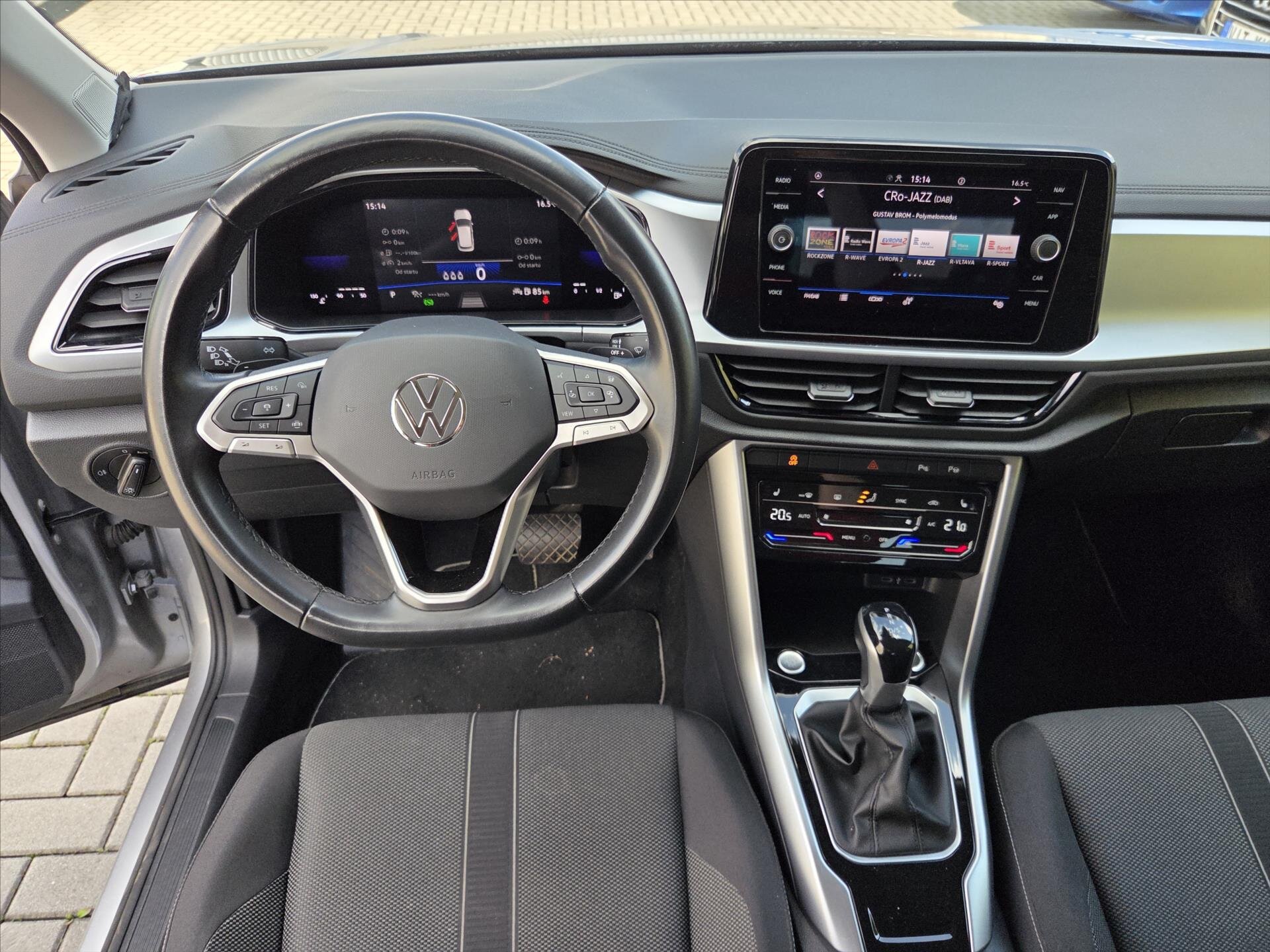 Volkswagen T-Roc SUV / Terénní 1,5 l 110 kw