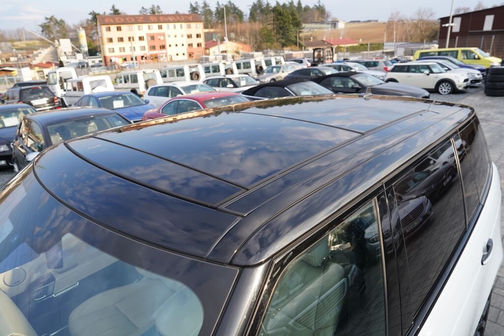 Land Rover Range Rover SUV / Terénní 4,4 l 250 kw