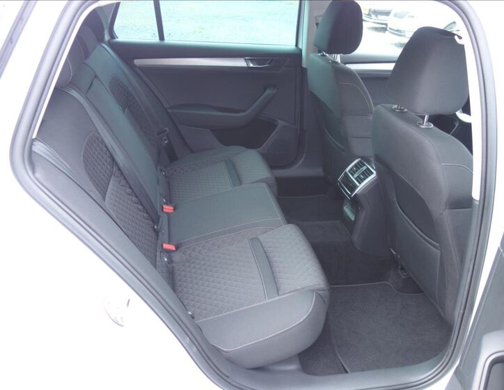 Škoda Superb Kombi 2,0 l 90 kw