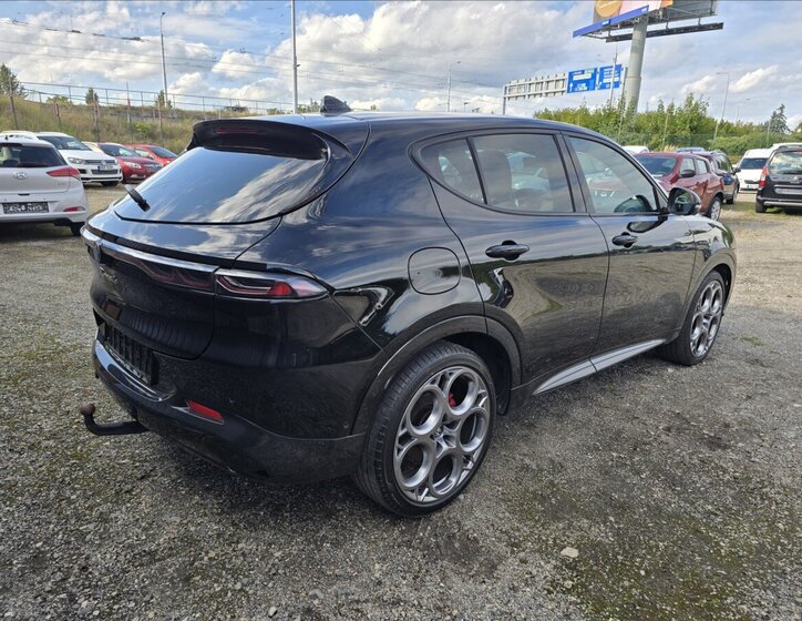 Alfa Romeo Tonale SUV / Terénní 1,5 l 117 kw