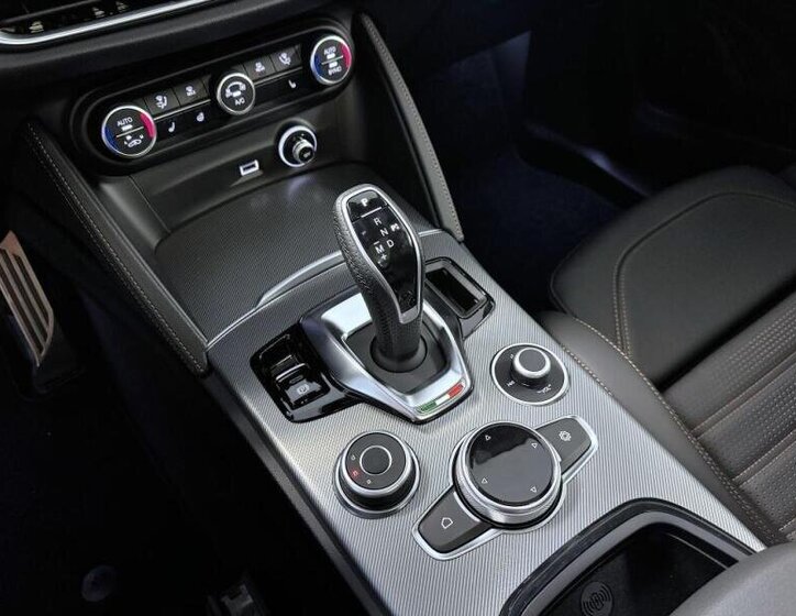 Alfa Romeo Stelvio SUV / Terénní 2,0 l 206 kw