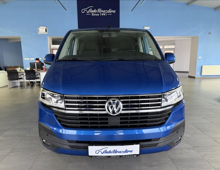 Volkswagen Caravelle 2