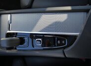 Volvo XC90 SUV / Terénní 2,0 l 173 kw