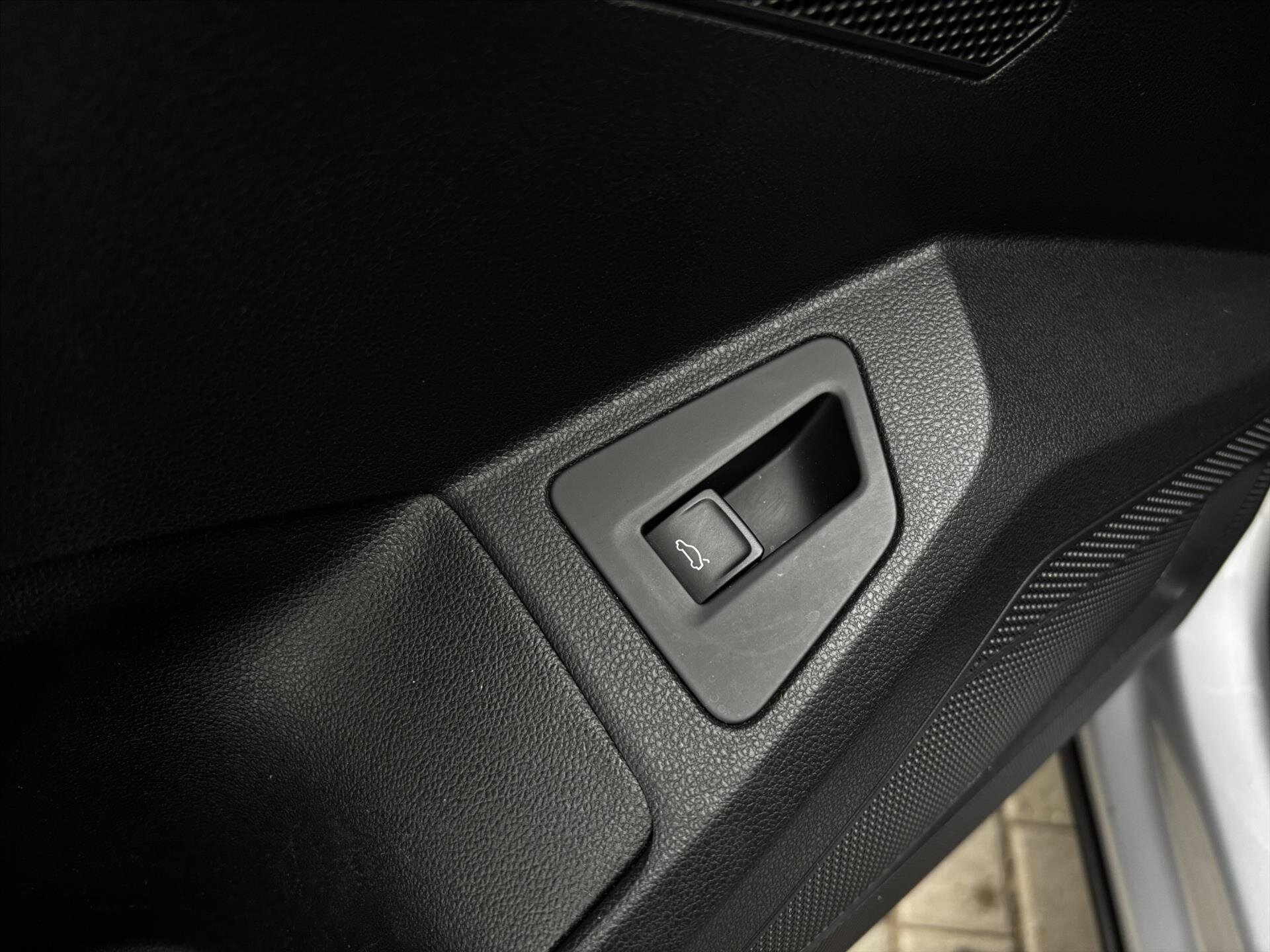 Volkswagen Touareg SUV / Terénní 3,0 l 210 kw