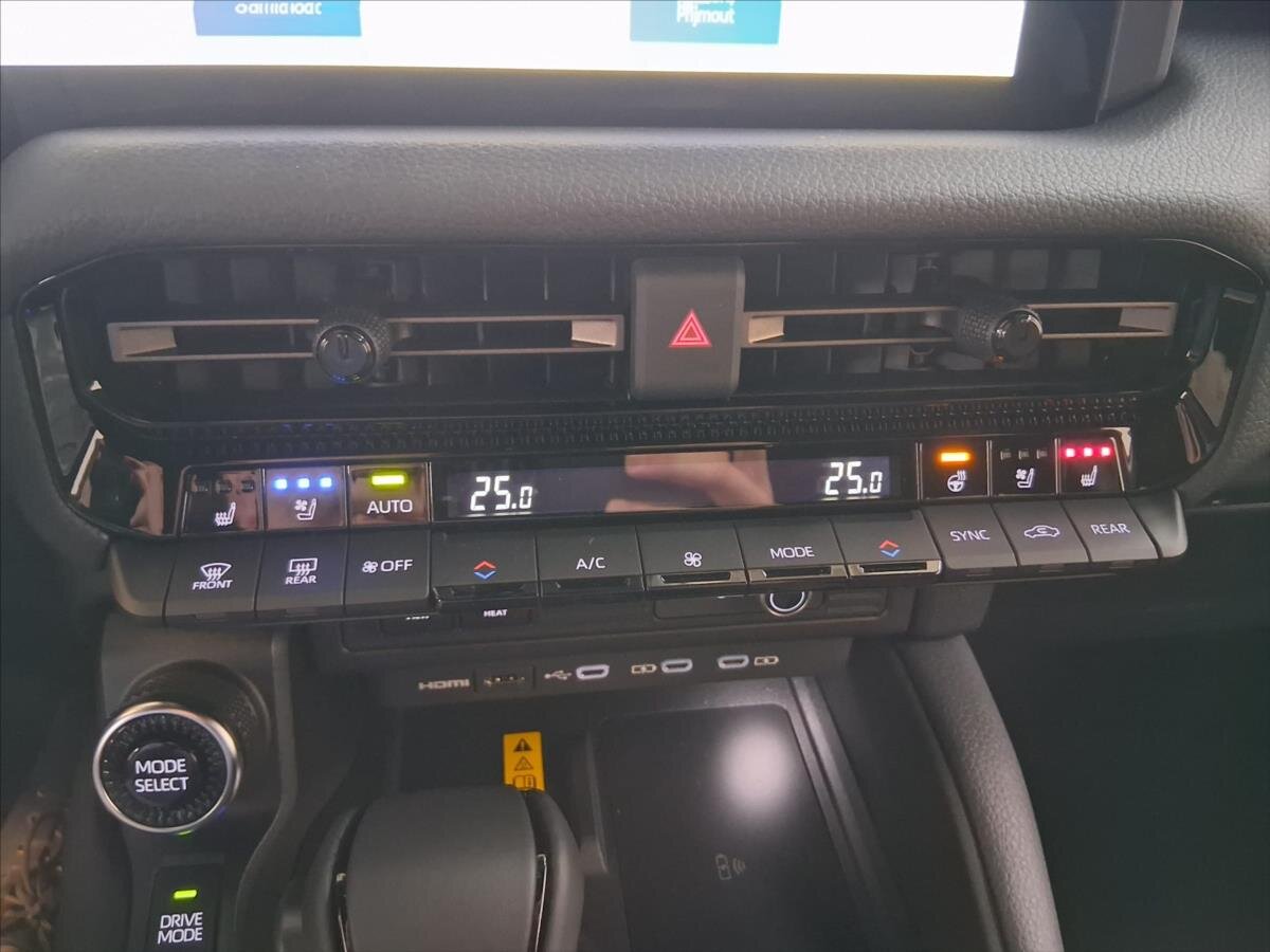 Toyota Land Cruiser SUV 2,8 l 151 kw